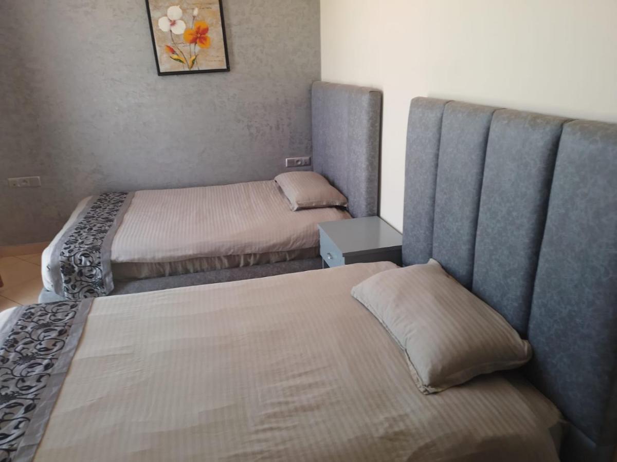 Twin Room,1544912575:JPEG